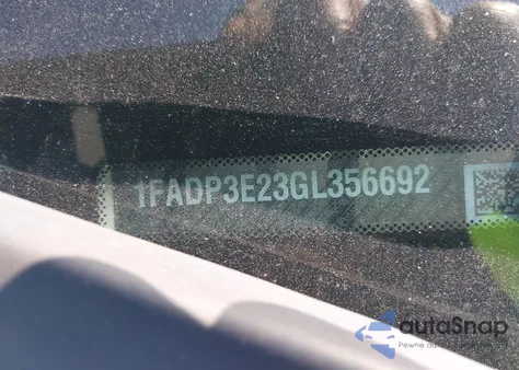 2016 Ford Focus S z USA, uszkodzony, nr VIN 1FADP3E23GL356692